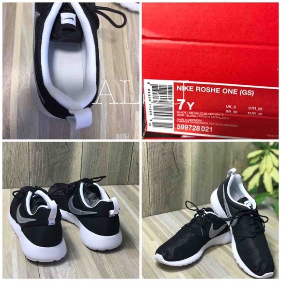 Nike Roshe One GS Black Metallic Silver W AUTHENTI - Picture 7 of 8